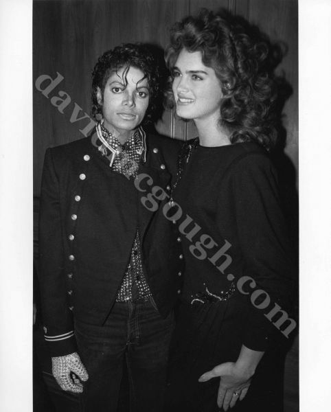 Michael Jackson, Brooke Shields 1984, NYC.jpg